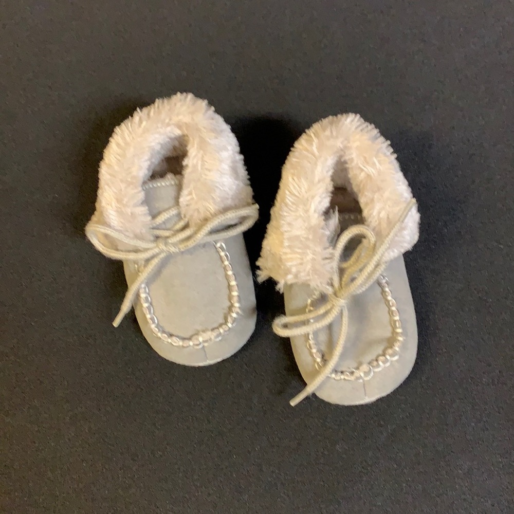 Infant UGGS Gray Suede (C)